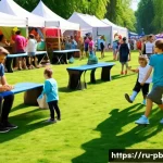 Home 22 워커블 시티에서의 커뮤니티 이벤트 기획 - A vibrant city park scene during a family-friendly outdoor event in a Russian urban setting, featuri...